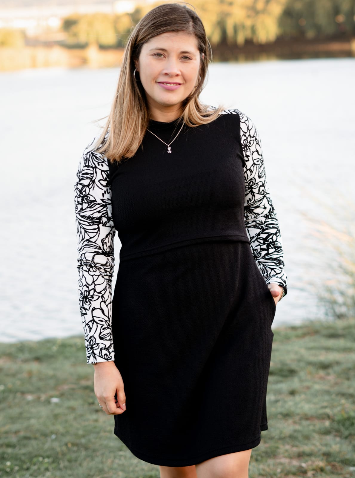 Vestido Sofia Negro Mangas Blancas
