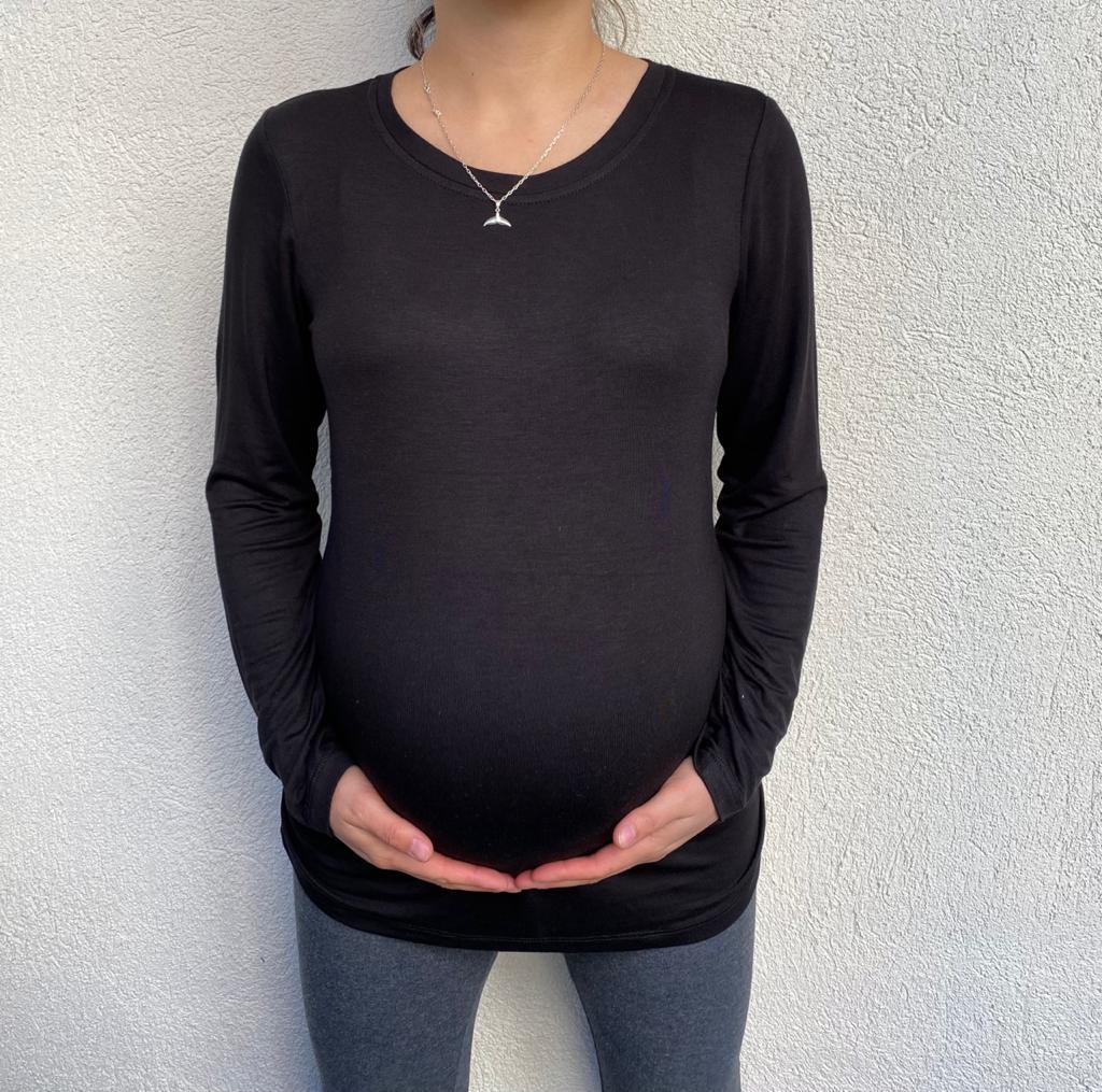 Polera Mom Larga Negra