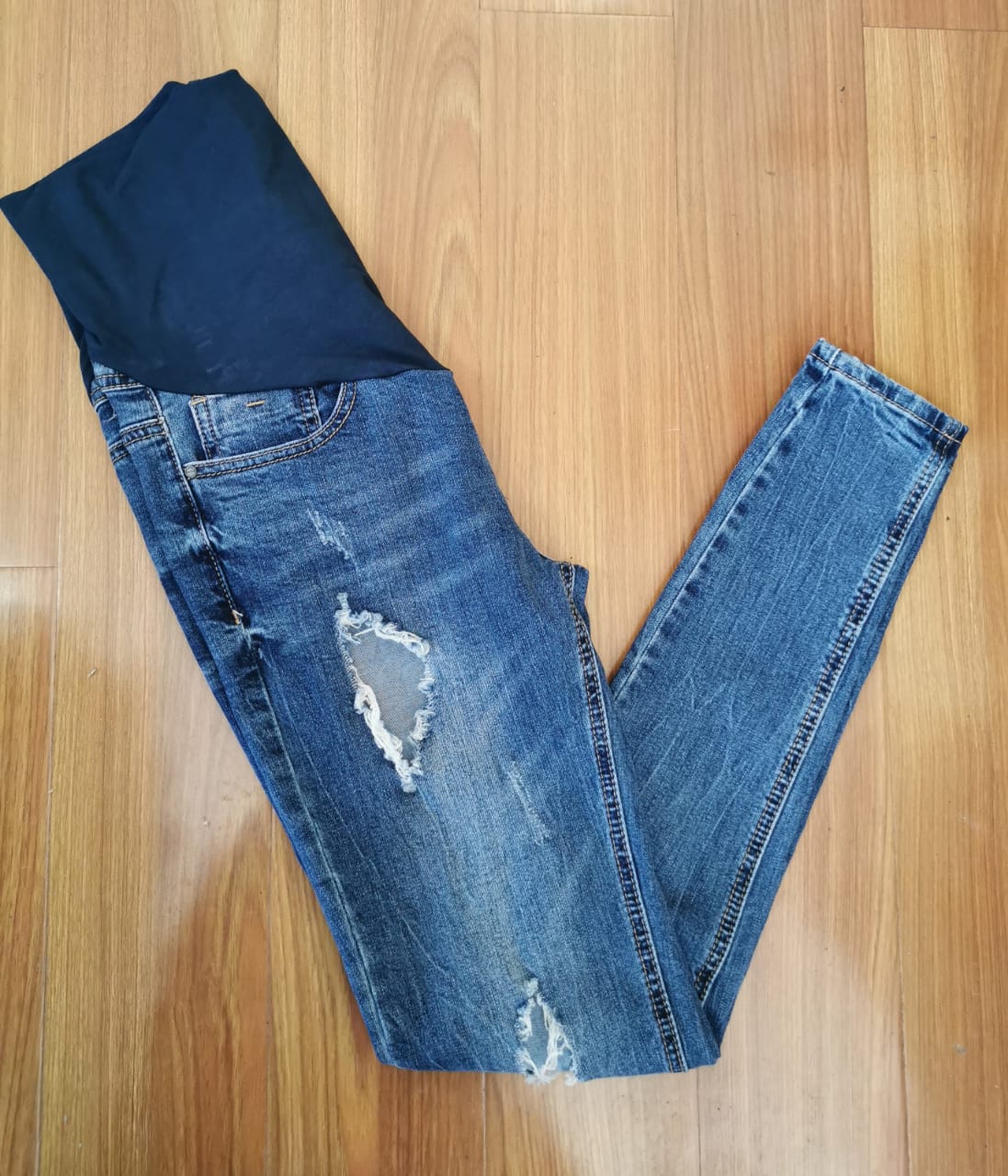 Jeans Azul Bordado Mamikids