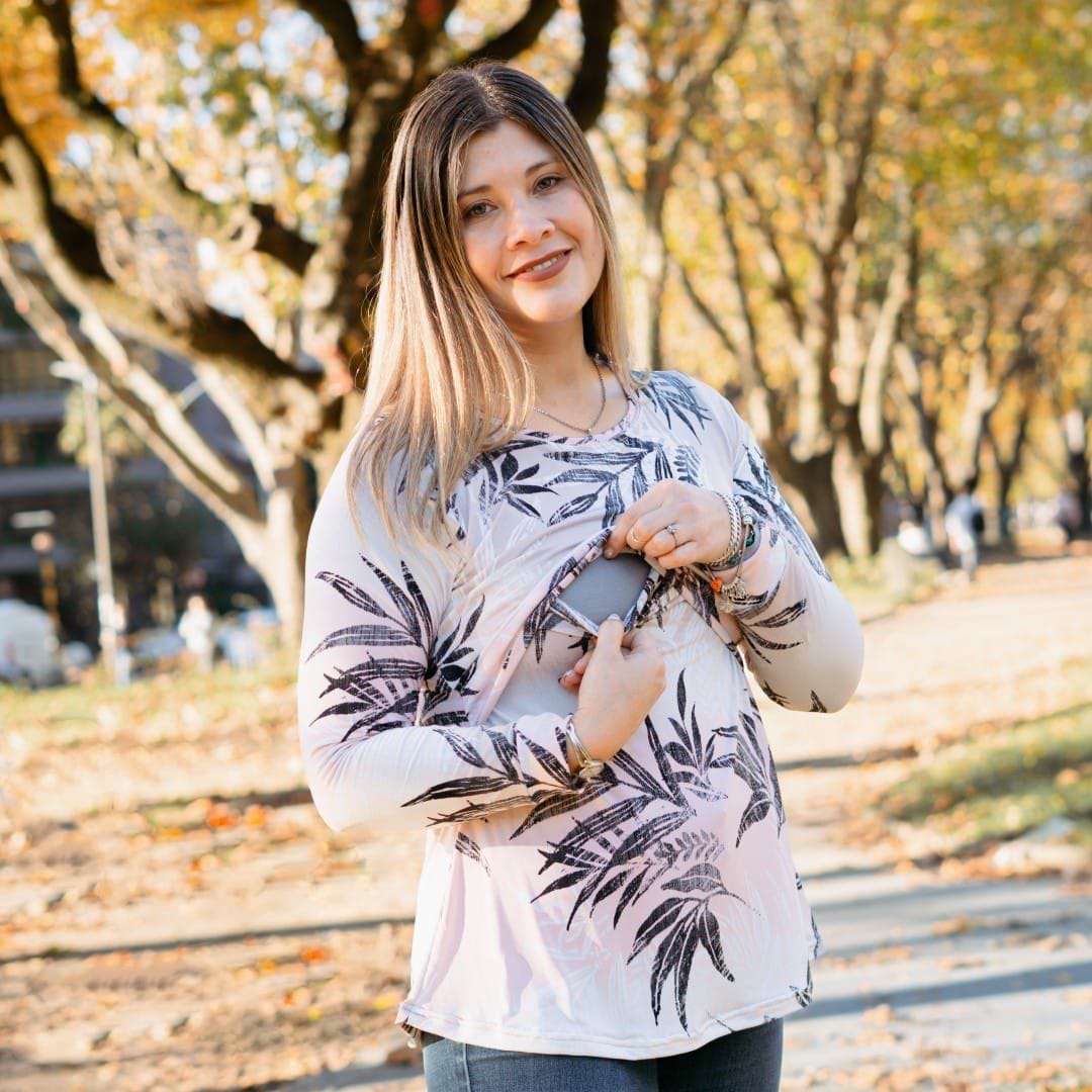 Polera Renata Hojas Azules Rosada Manga Larga